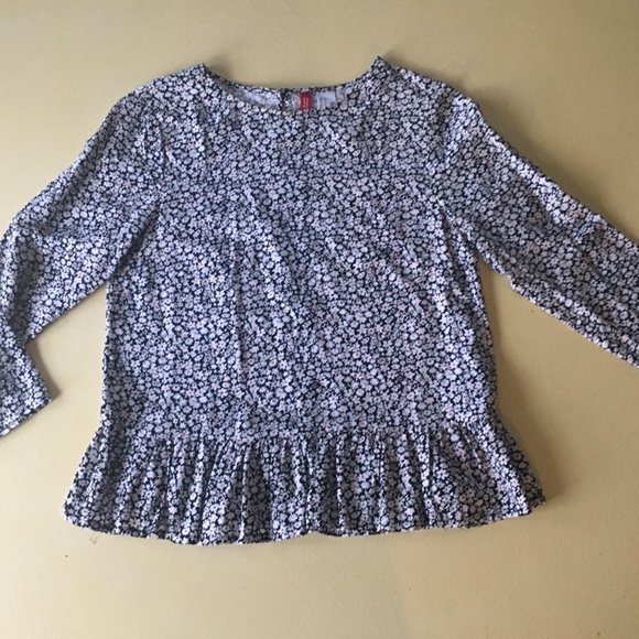 SZ 2  H& M Pink & Black Floral Blouse - Picture 2 of 6